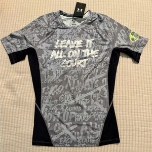 Under Armour Men’s Large Dri Fit Short Sleeve Heat Gear Compression Shirt. NWT